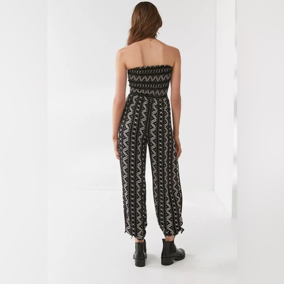 UO Strapless Smocked Jumpsuit (without belt) - Picture 3 of 5